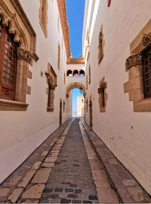 Detail of a street in the tourist area of Sitges